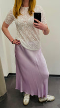 Lade das Bild in den Galerie-Viewer, Spitzenshirt "Marta"