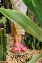 Lade das Bild in den Galerie-Viewer, Espadrij Pantolette 'AMI VELOUR' pink