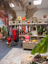 Lade das Bild in den Galerie-Viewer, Shoppingparty