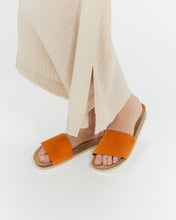 Lade das Bild in den Galerie-Viewer, Espadrij Pantolette 'COPINE VELOUR' orange