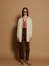 Lade das Bild in den Galerie-Viewer, Strickjacke "Charica" elfenbein