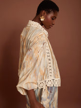 Lade das Bild in den Galerie-Viewer, Bluse Lima