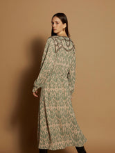 Lade das Bild in den Galerie-Viewer, Kleid "Calabaza" grün