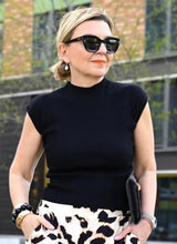 Lade das Bild in den Galerie-Viewer, T-Shirt Petra