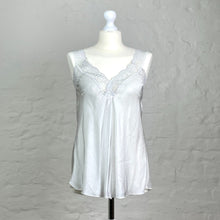 Lade das Bild in den Galerie-Viewer, Spitzentop „Nicole“