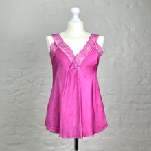 Lade das Bild in den Galerie-Viewer, Spitzentop „Nicole“