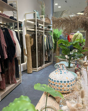 Lade das Bild in den Galerie-Viewer, Shoppingparty
