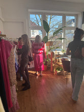 Lade das Bild in den Galerie-Viewer, Shoppen ohne Party

